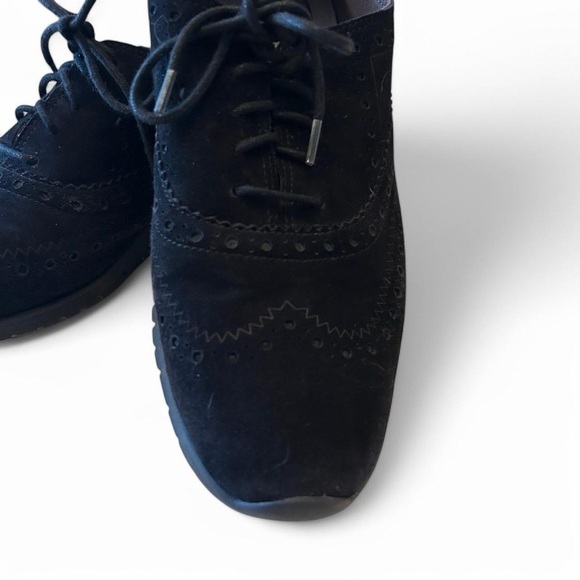 Cole Haan ZeroGrand Women’s Wingtip Oxfords - Black Suede, Size 9 B - Picture 2 of 9